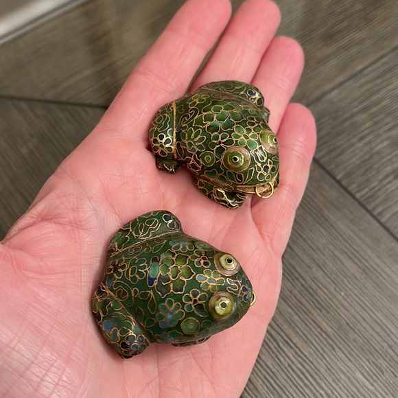 Pair of Vintage Green Cloisonné Frogs - Picture 15 of 16